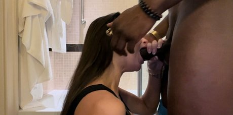 Amberwhite83 nudes model pics