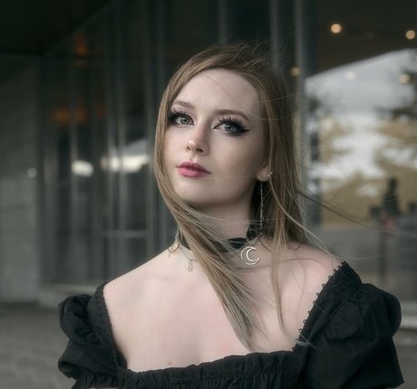 Shinobi Shawni free pornstar photos