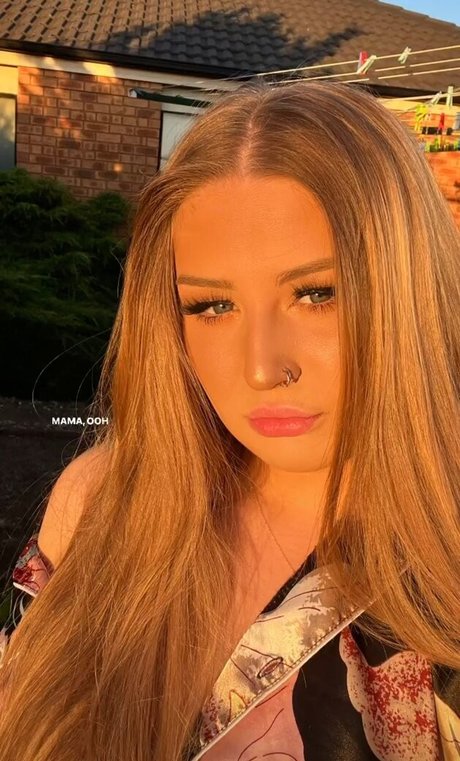 Stacey Hoult model porn pic