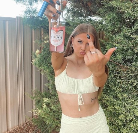 Stacey Hoult star porn photo