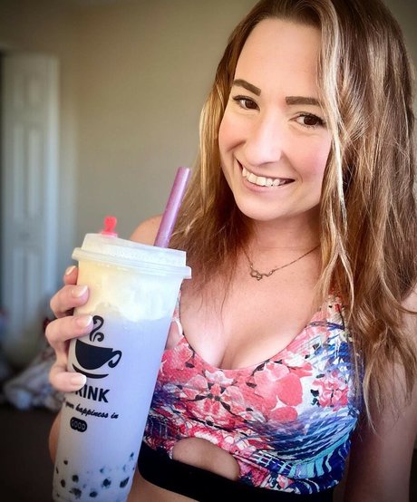 massive tits onlyfans top photo