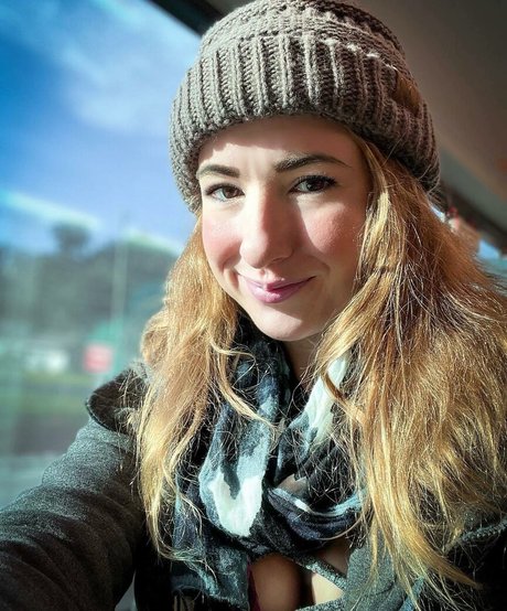 nerdy teen onlyfans hot sex images