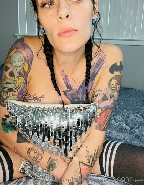 bdsmqueen1993free star naked pictures