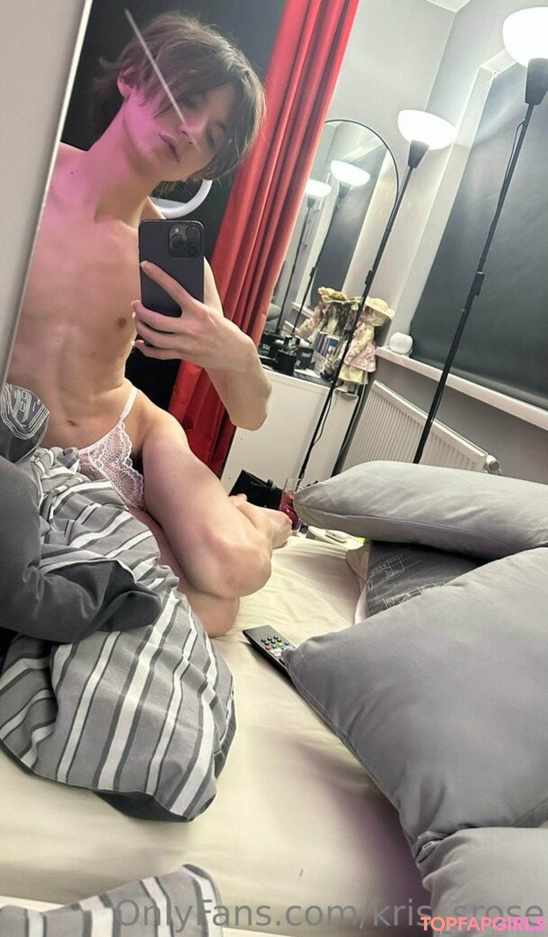 kris srose nude star pics