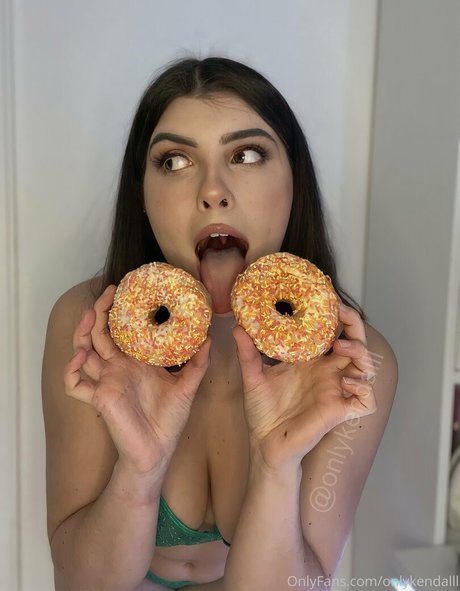 averywestvip model adult pictures