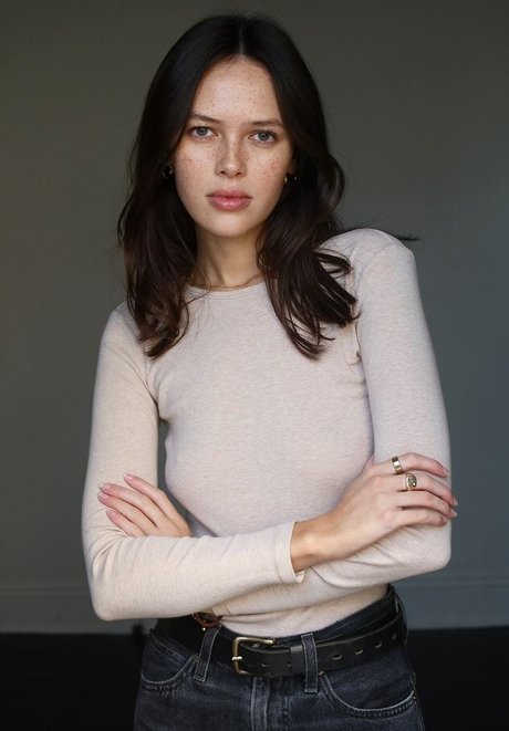 Naomi Stevens best actress pictures