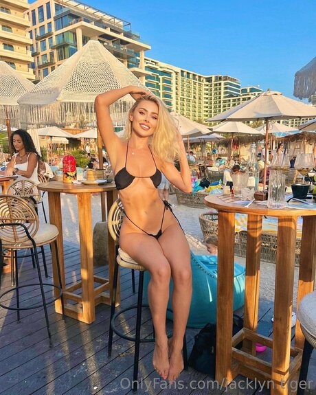 military girls onlyfans sexy nudes photo