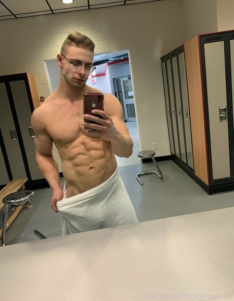 creamygorilla hot pornstar pic