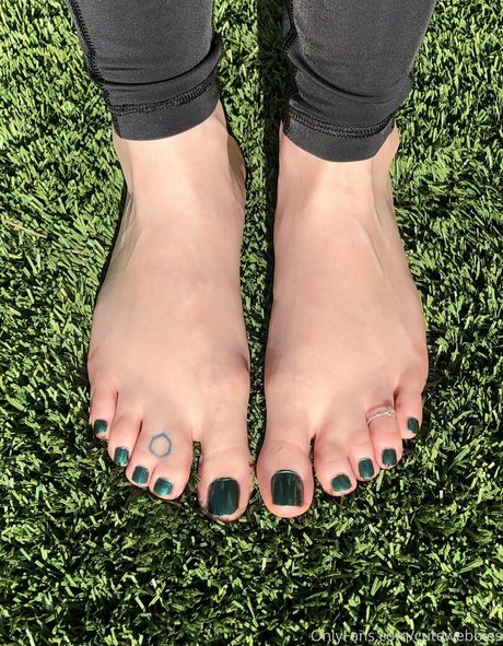 girlfriend onlyfans adult pic