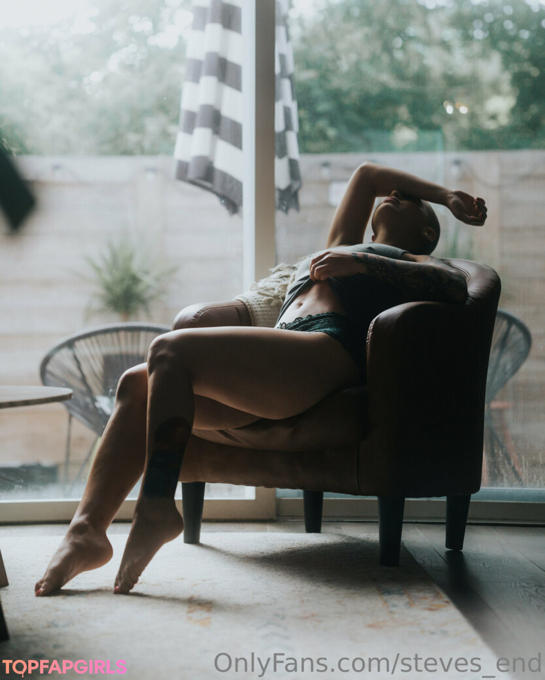 steves end model nude image