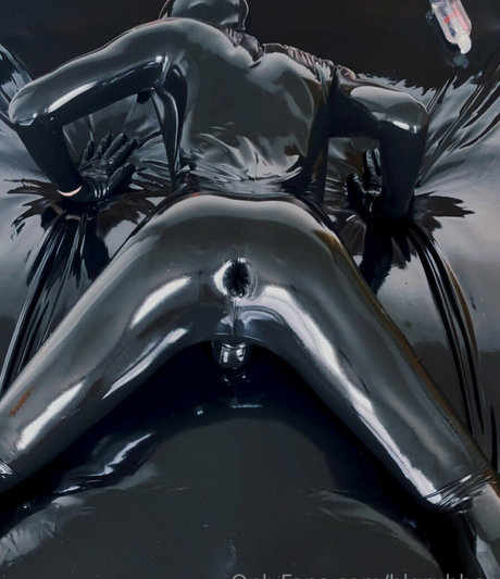 blgrubber pornographic model pic