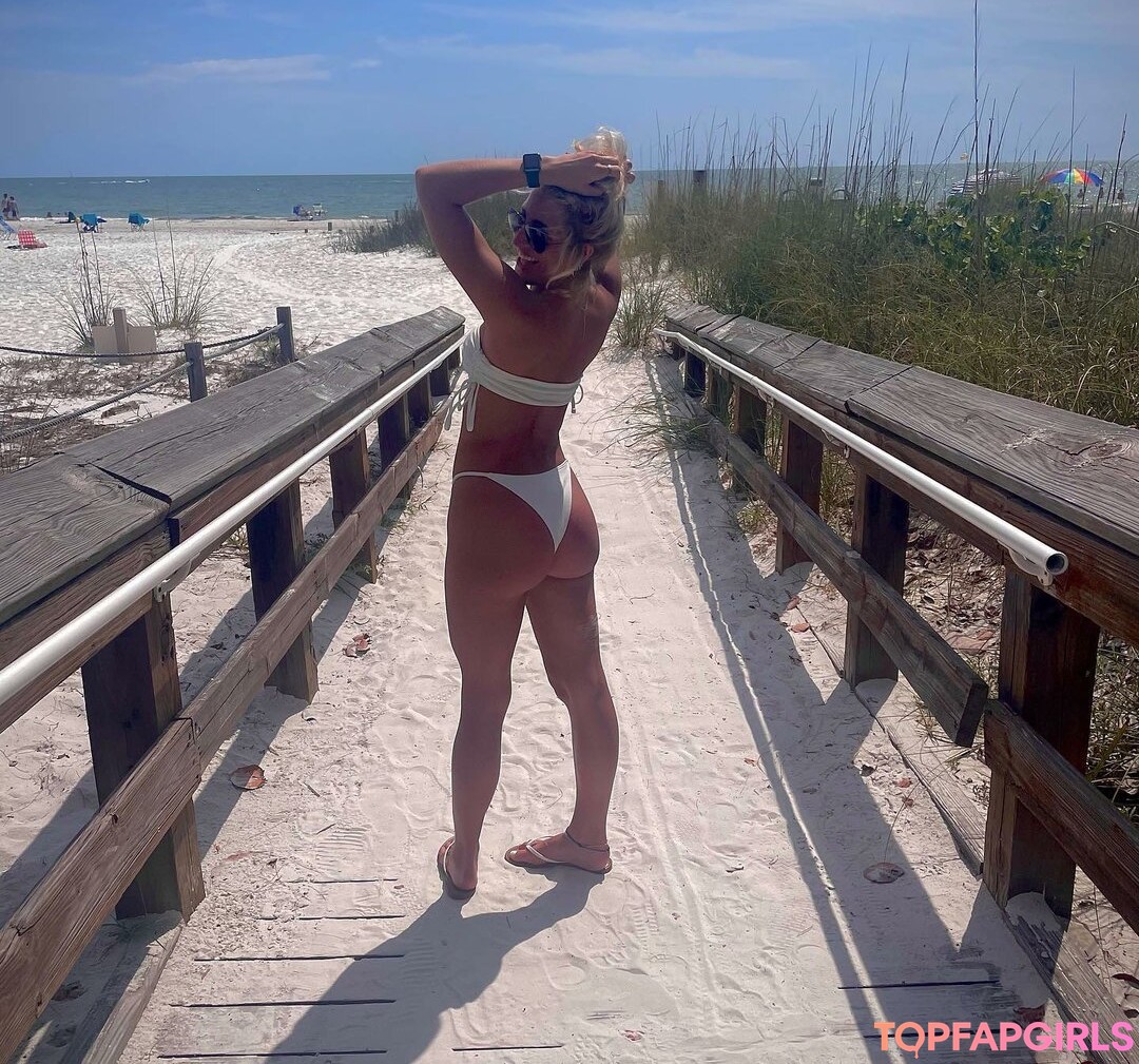 Mazryann star sexy pictures