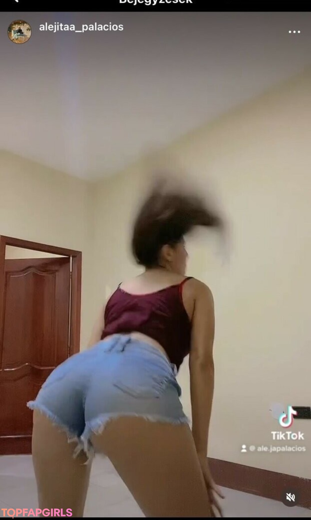 alejandrapalaciosof naked model photo
