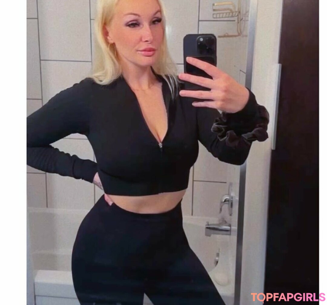 ursweetcandyy high quality pornstar archive