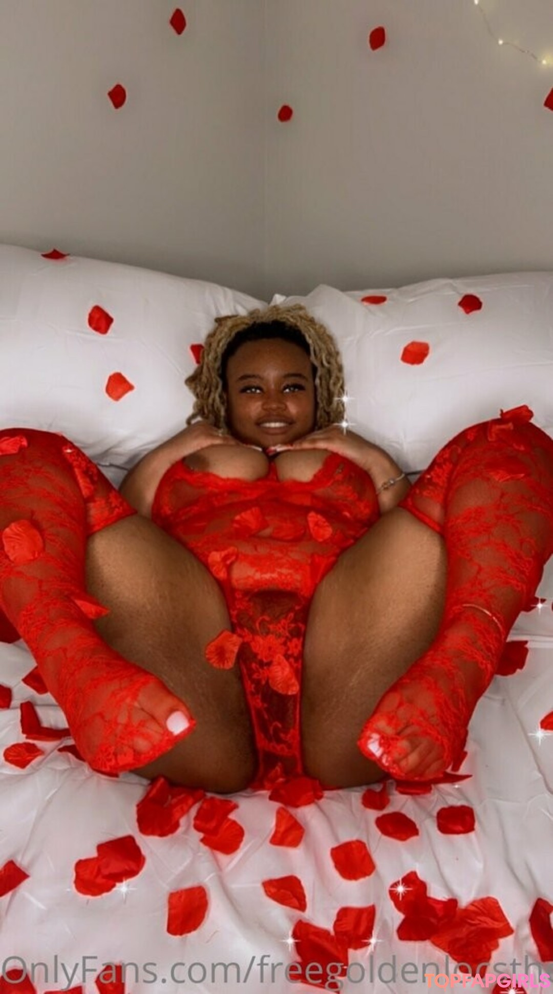 freegoldenlocstheebony profile image