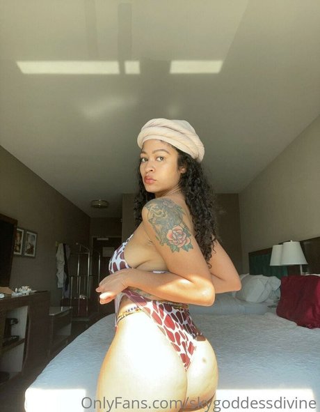 Patrise Kaitlyn naked actress img