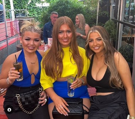 petite skinny onlyfans top img