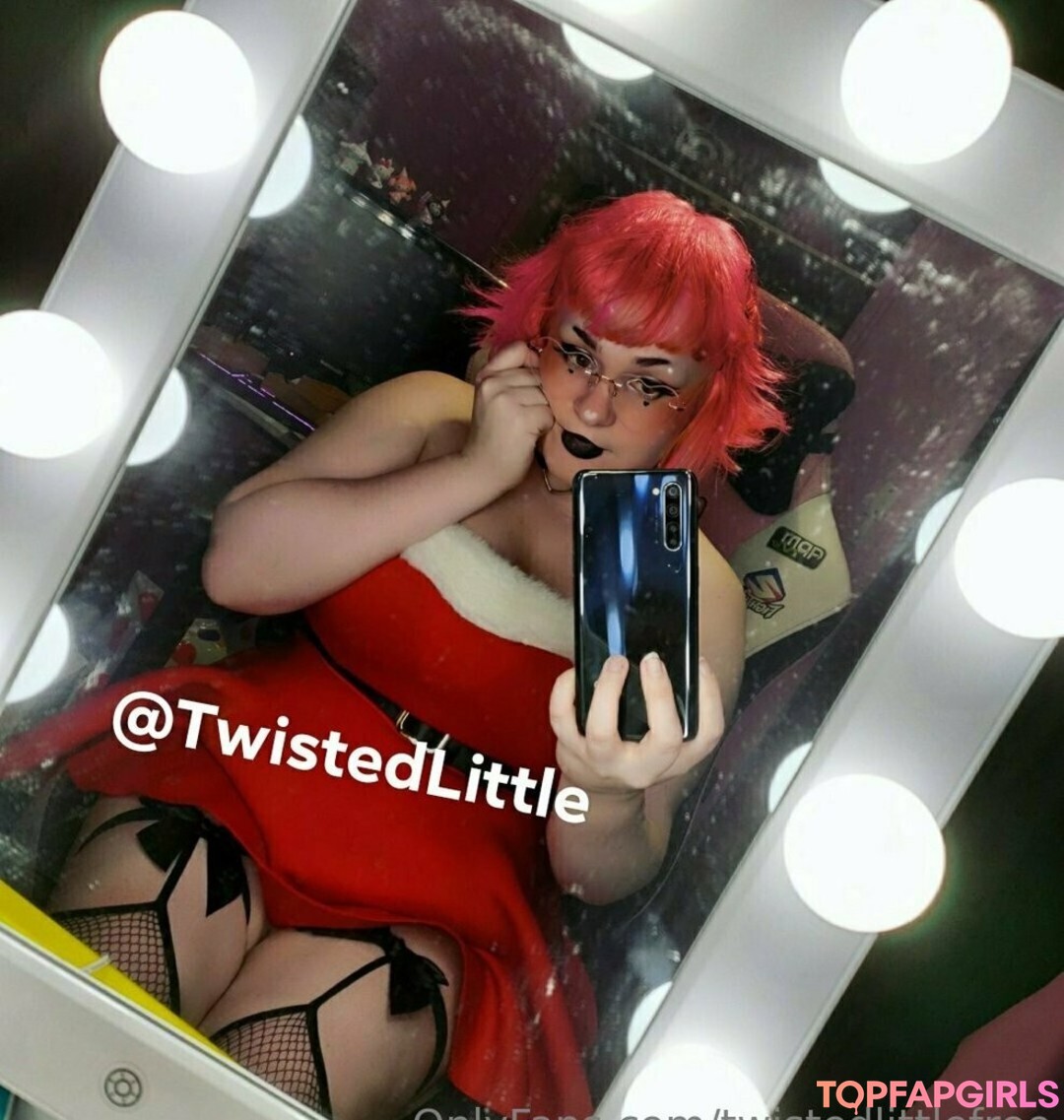 twistedlittlefree model erotic pic