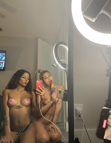 skinny brunette onlyfans sexy nude picture