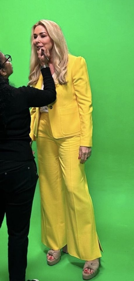 Claire Sweeney nice star photo