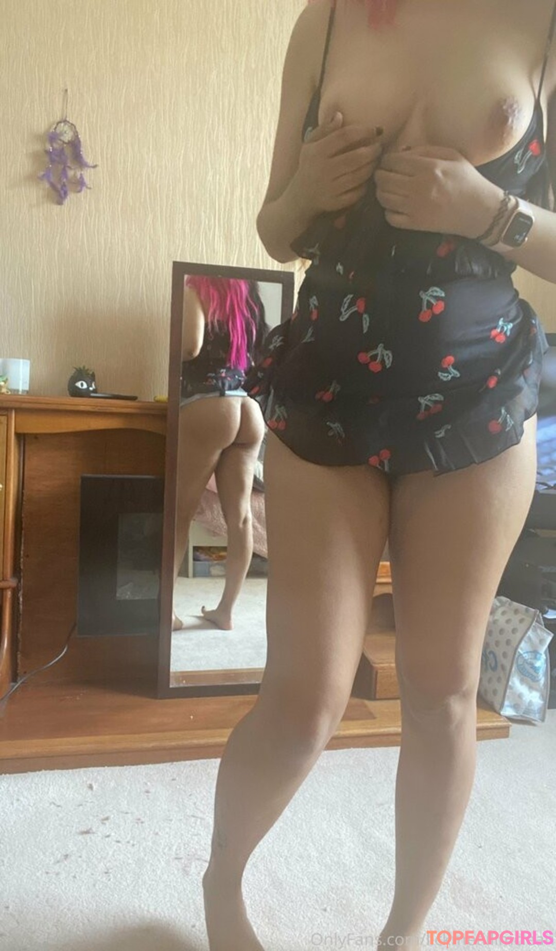 lesbian fisting onlyfans nudes image