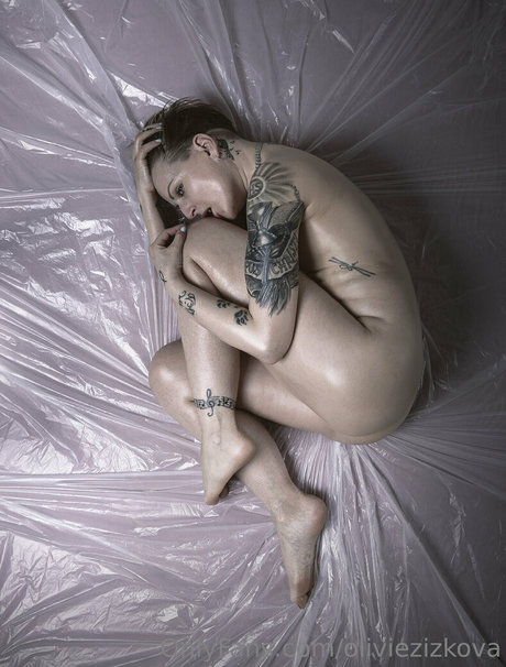 oliviezizkova star porn photo