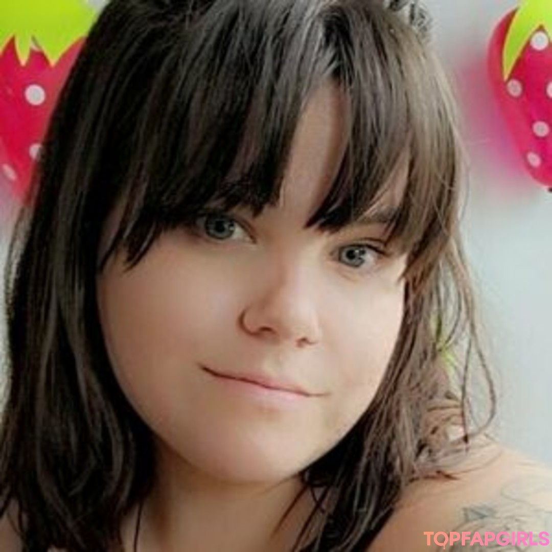 octobermae star naked pic