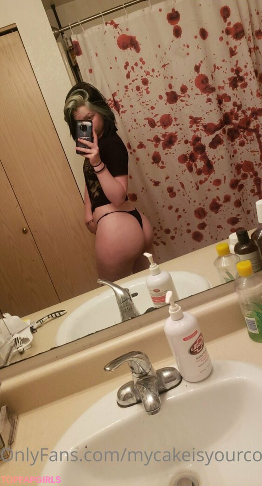 gym asian onlyfans hot sexy picture