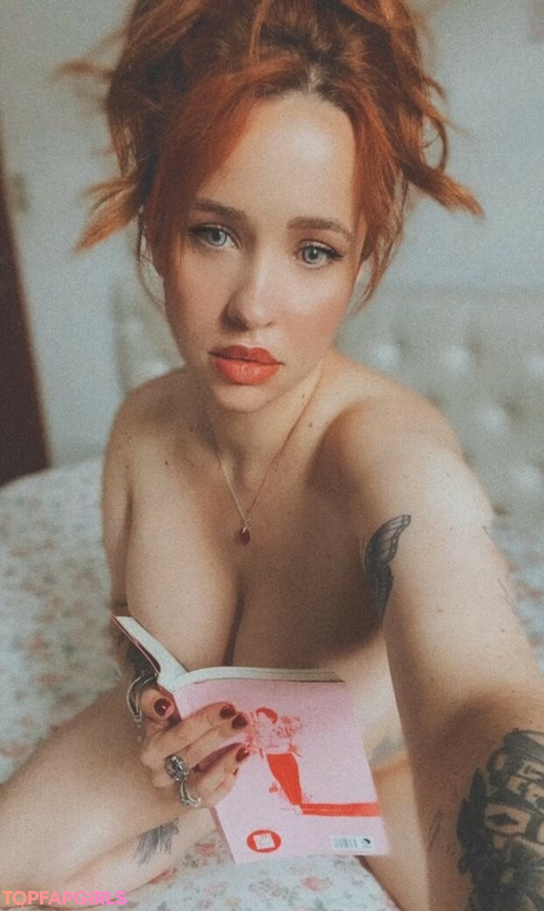 Marina Mamede model erotic image