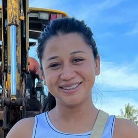 esmelachapina nudes model photo