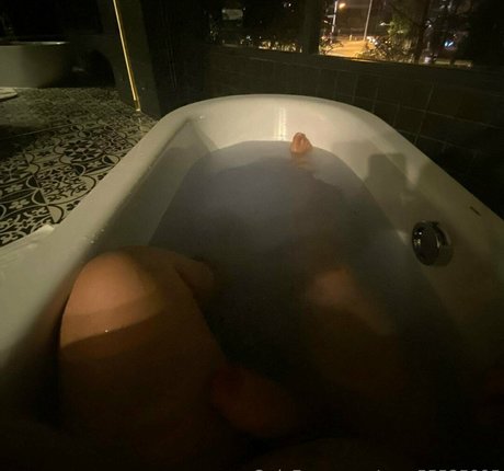 wnp55535995 exclusive actress galleries