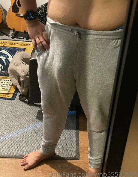 asian lesbians onlyfans free photo