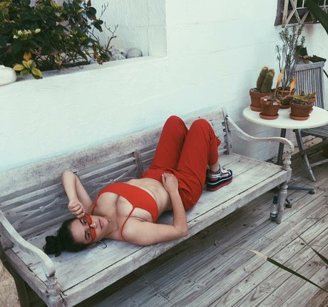 lesbian milf onlyfans nudes picture