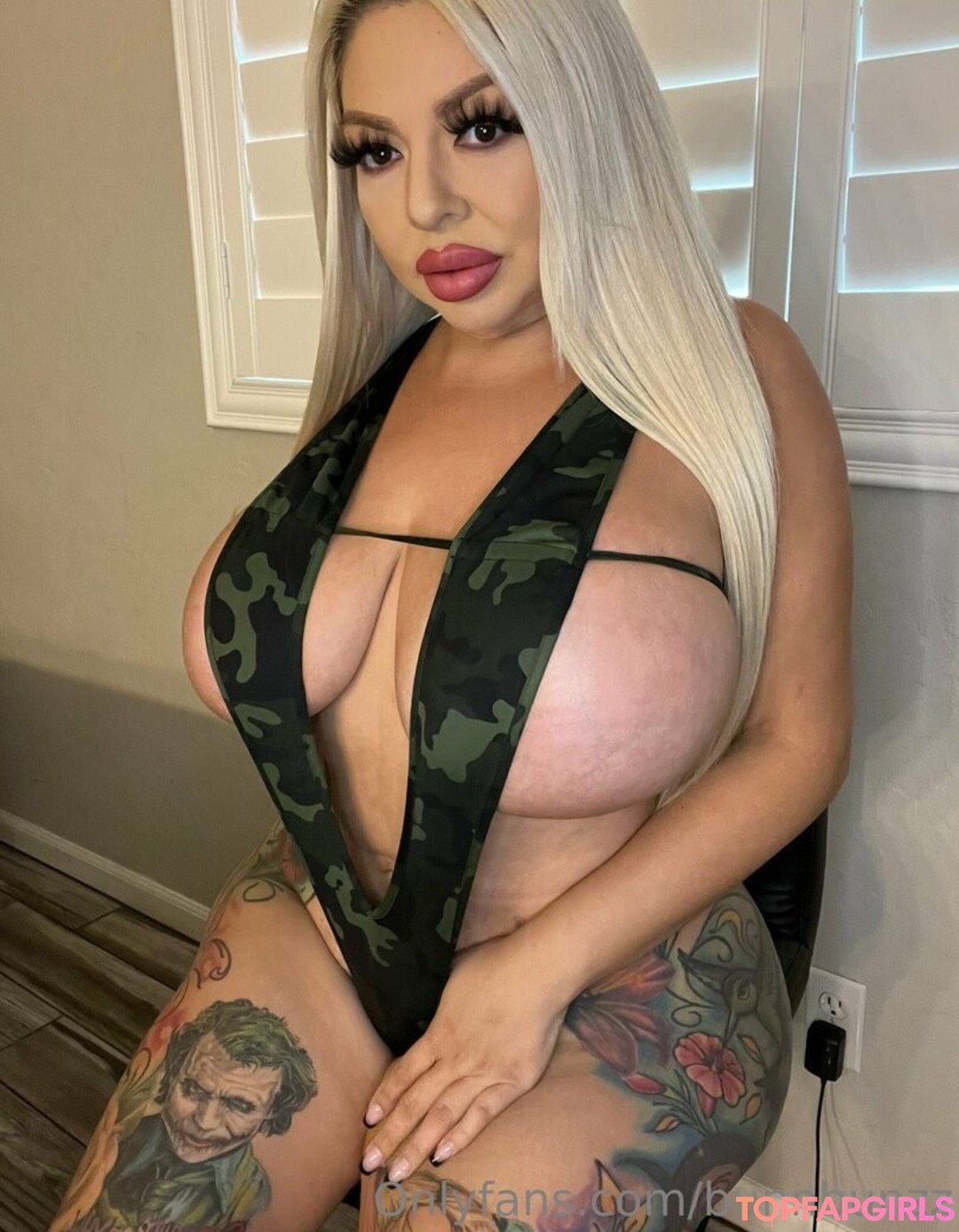 kitty milf onlyfans beautiful xxx picture