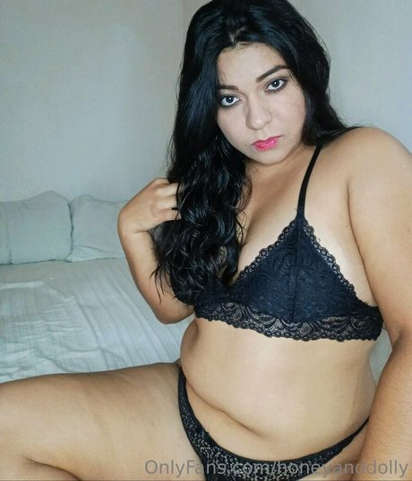 honeyanddolly model pornographic pictures