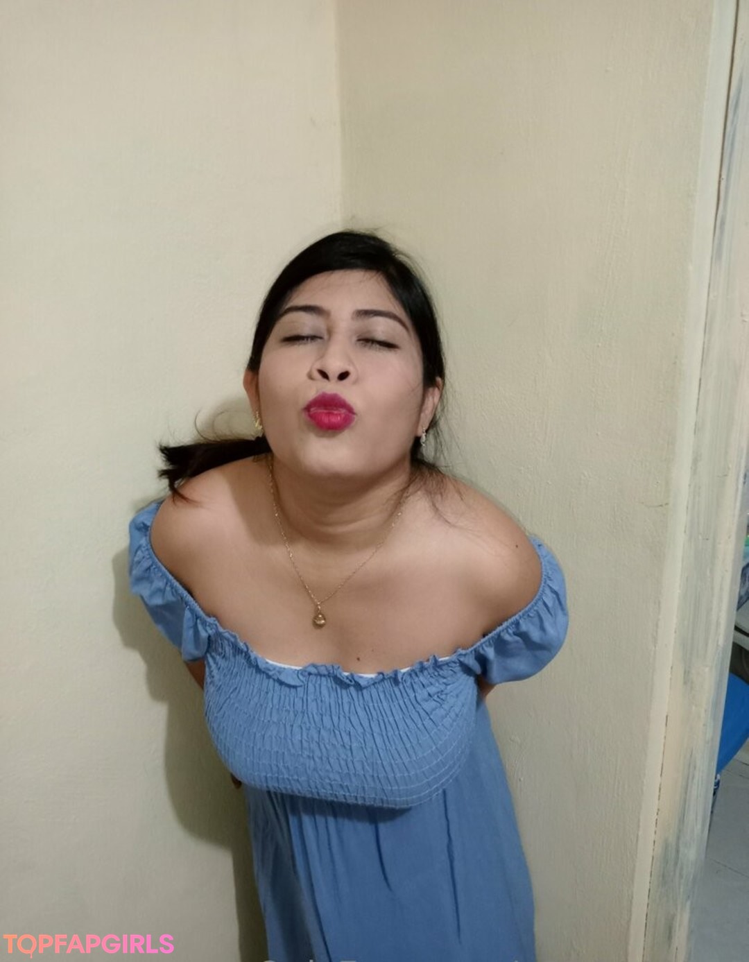 honeyanddolly erotic actress pictures