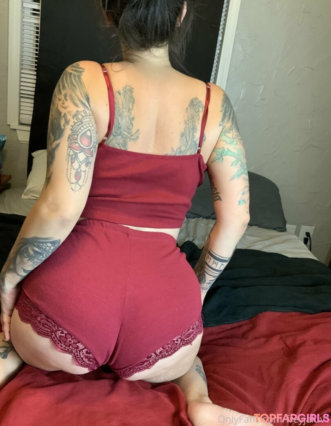 freyjaluv1 pornographic actress img