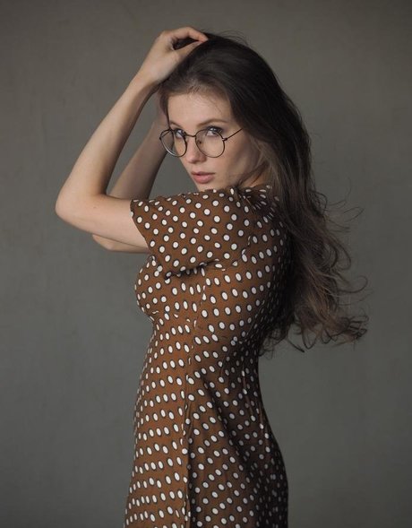 Anyutamoor model nice photos