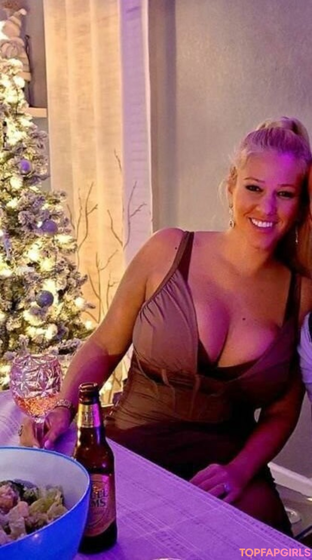 blonde babe onlyfans pretty gallery