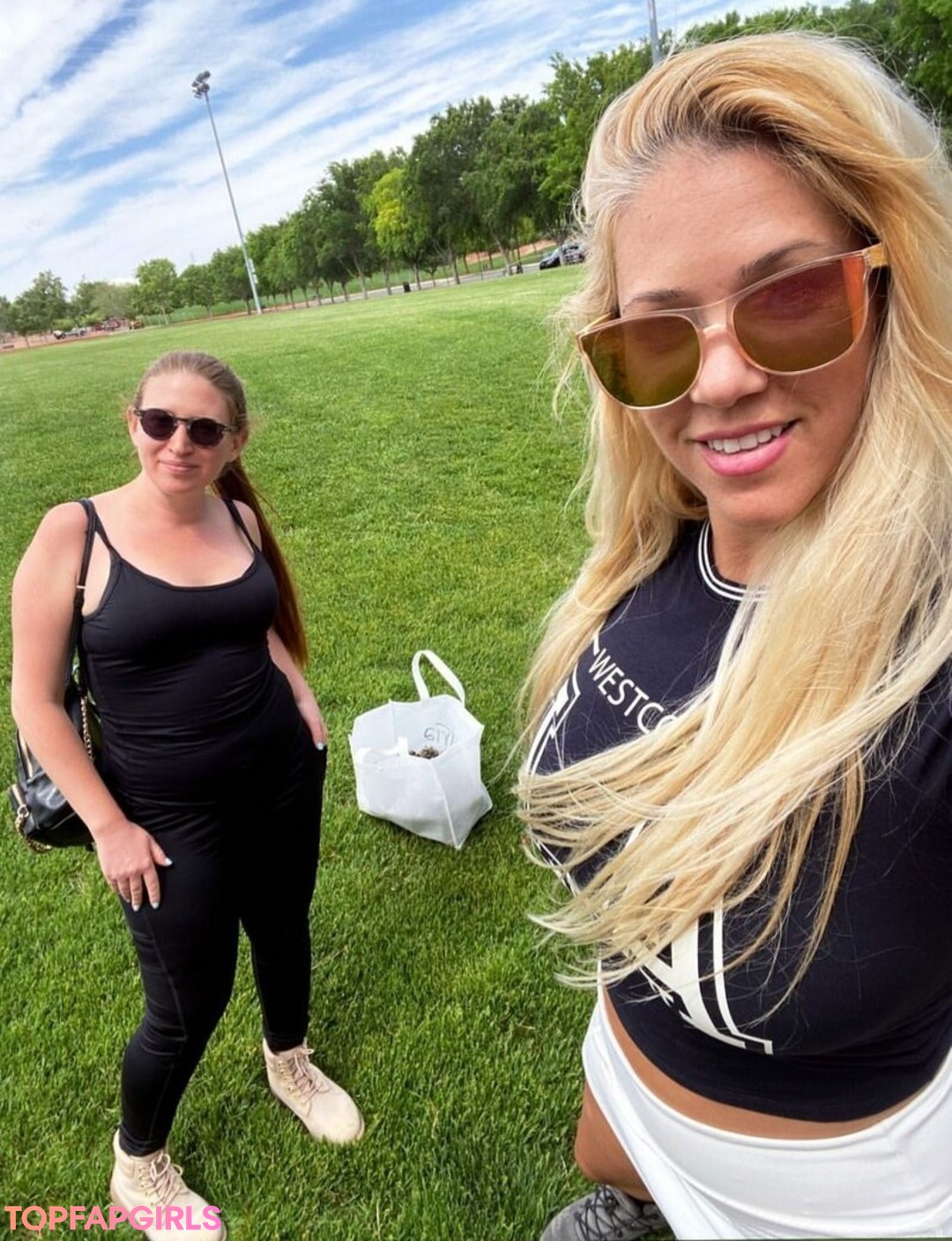 sister nude onlyfans hot porn photos