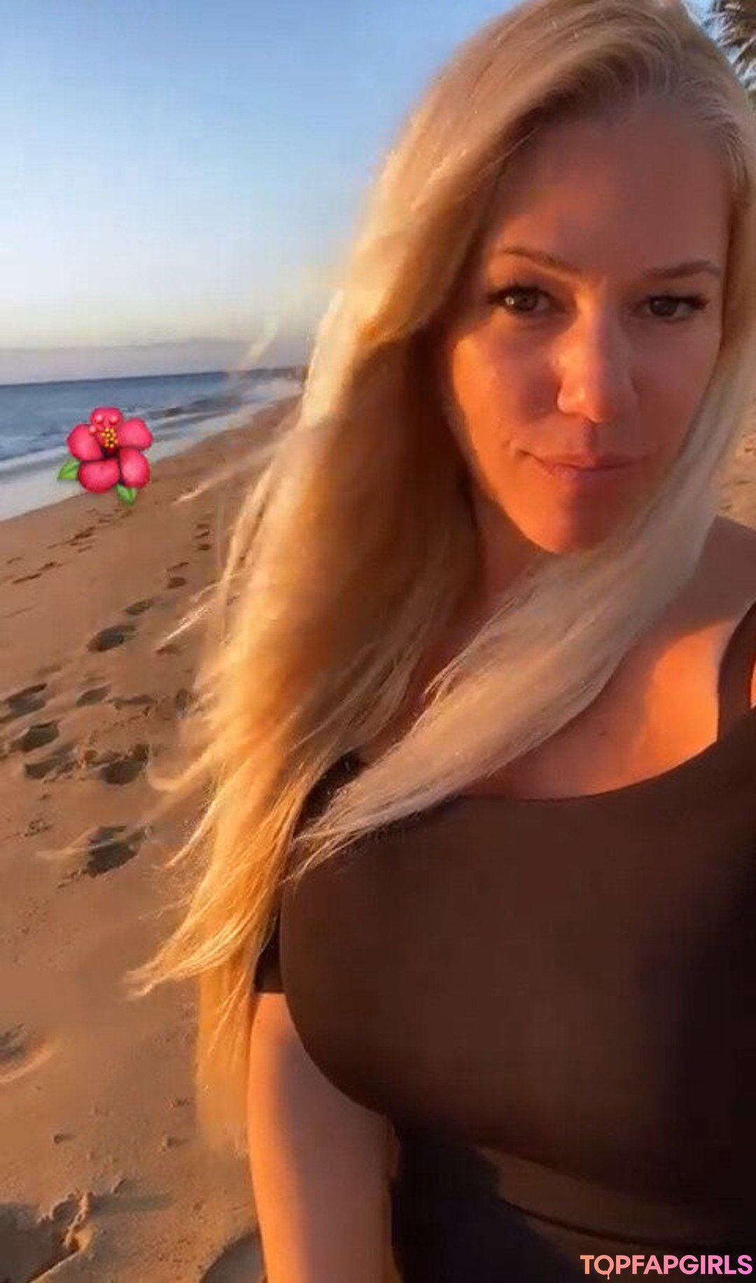 Nicolle A xxx model img