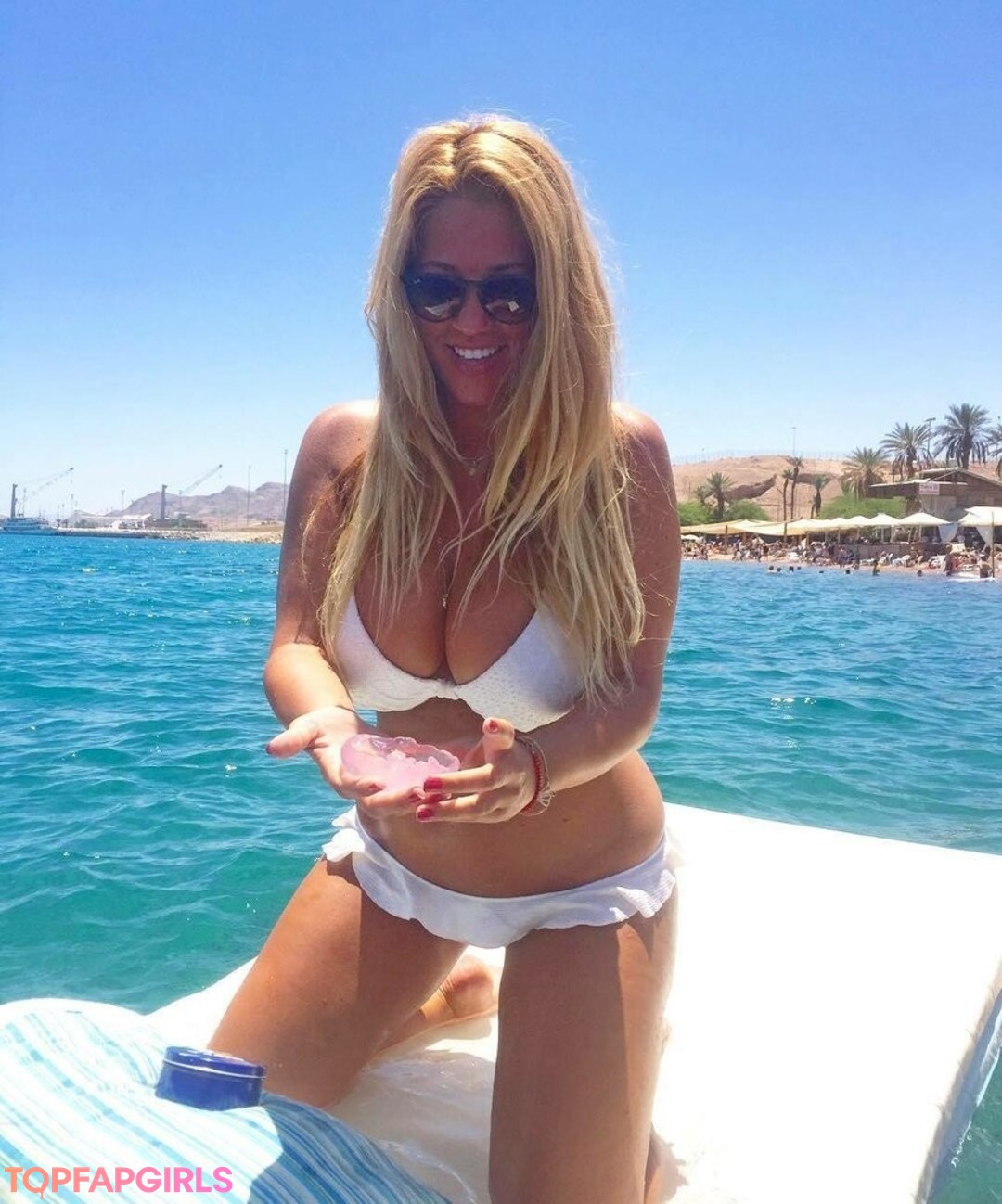Nicolle A star perfect pics
