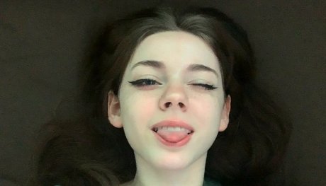 Rosiemx x pretty actress picture