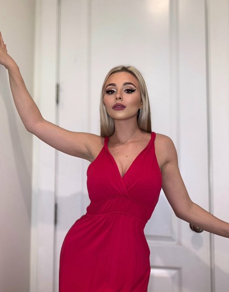 Martina Eliza star naked archive