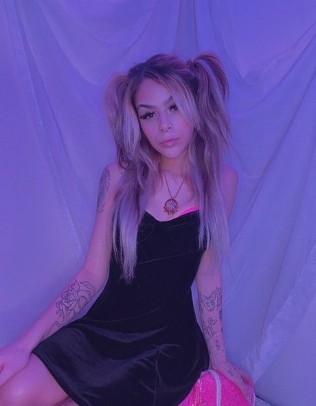 brunette petite onlyfans hot nude photo