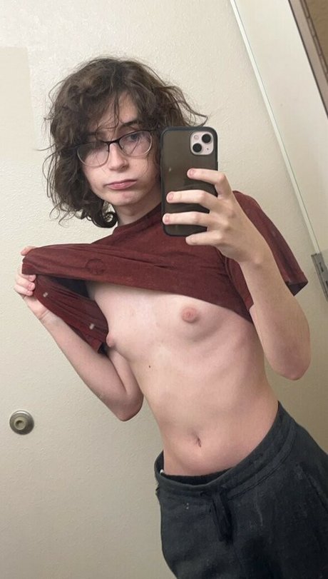 Bellafwee pornstar sex photo