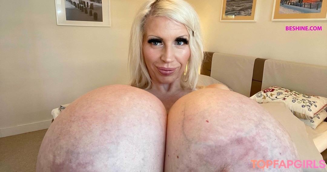 chubby small tits onlyfans porn archive