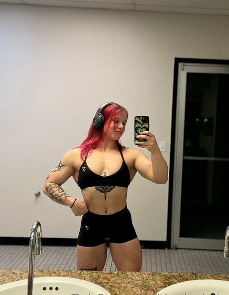 fitbycharlotte star perfect photo