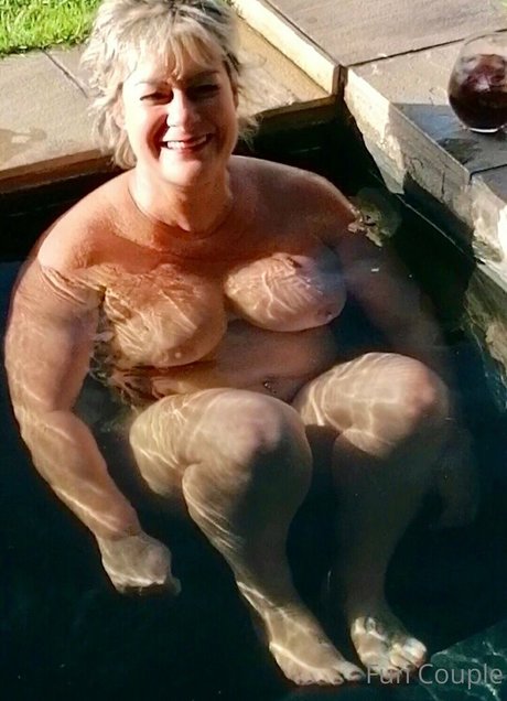 funcoupleforfree perfect model img