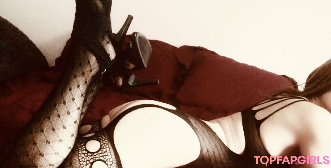 beautiful ladyboy onlyfans best picture